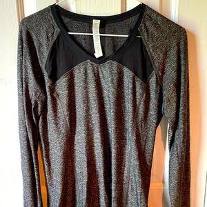 Lululemon Athletica Long Sleeve